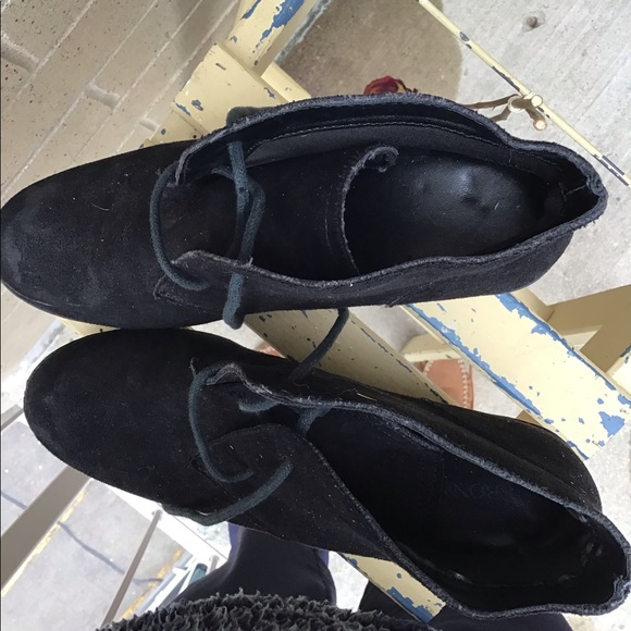 Black size 7 fall booties - Picture 5 of 5